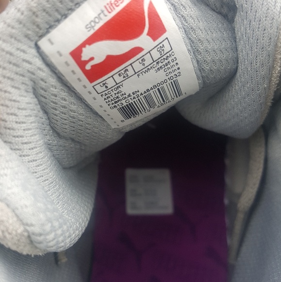 Puma Hi-tops - Picture 2 of 4